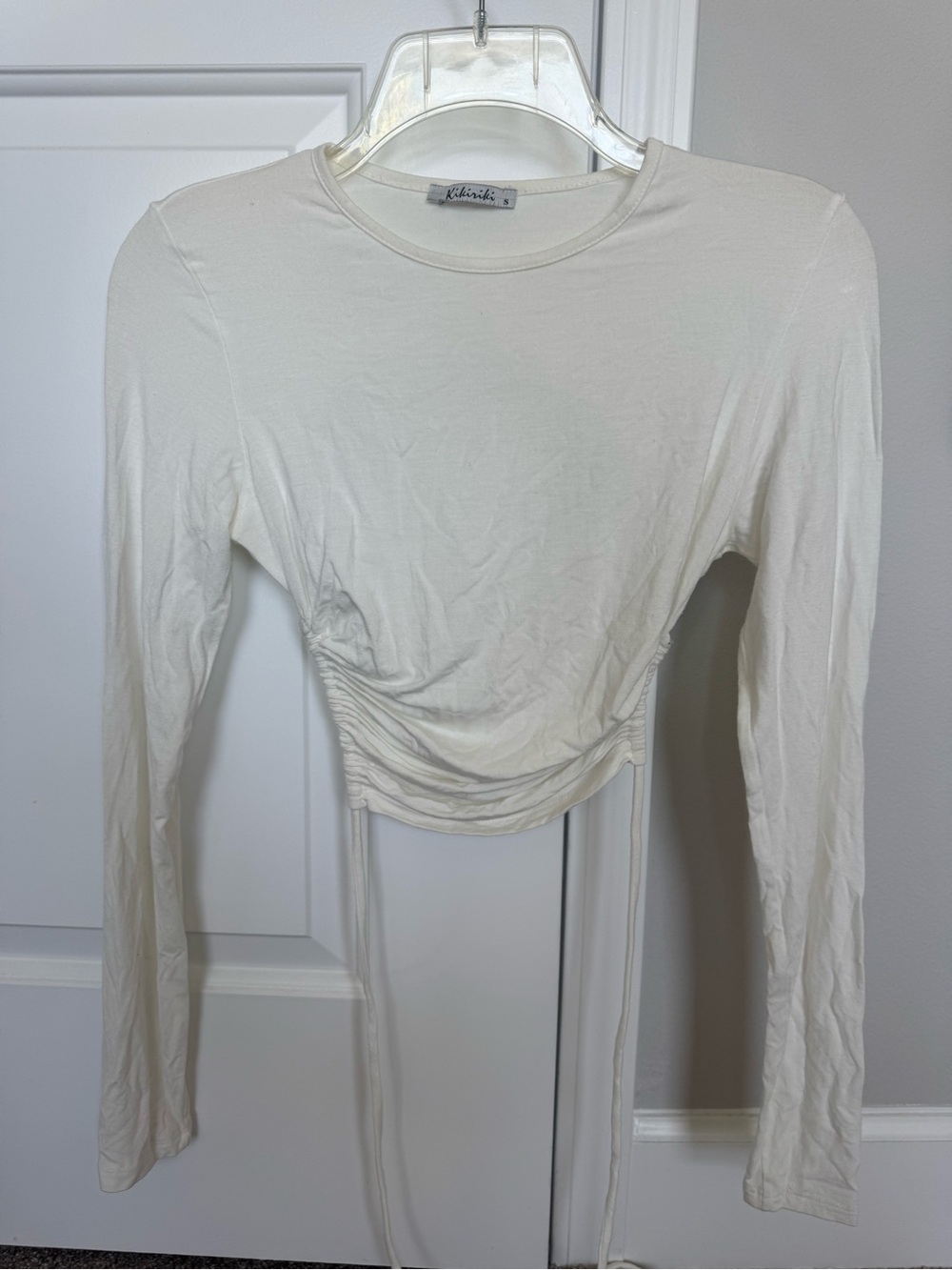 Dolls Kill Cream Long-Sleeve Ruched Crop Top